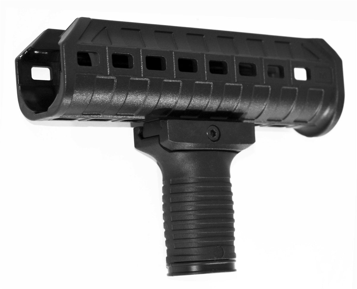 remington 870 12 gauge forend with grip combo.