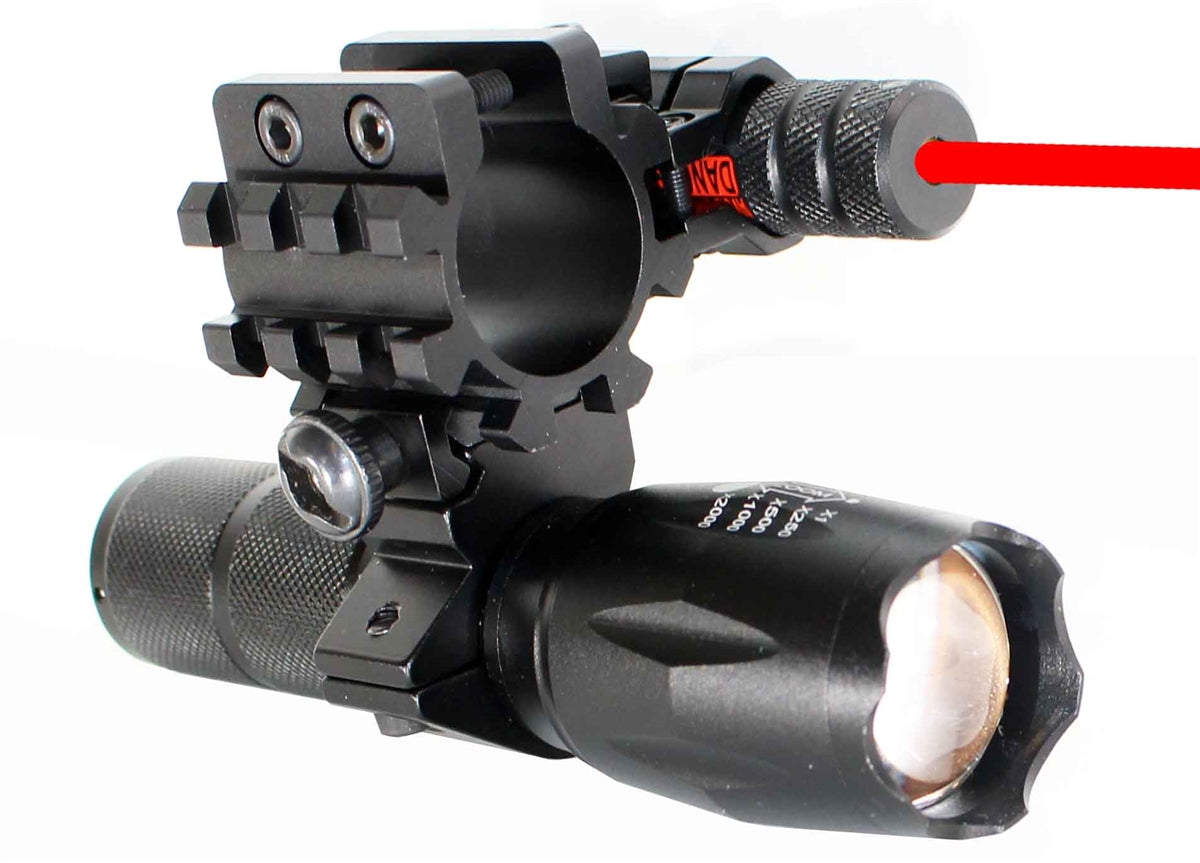 mossberg 590 12 gauge pump red dot laser and flashlight.