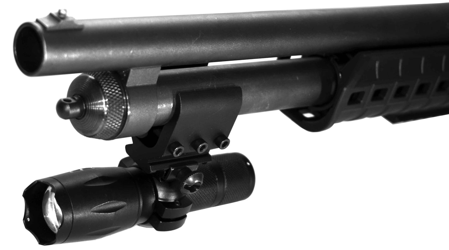 Tactical flashlight 1000 lumen with magazine tube mount compatible with 20 gauge pumps.